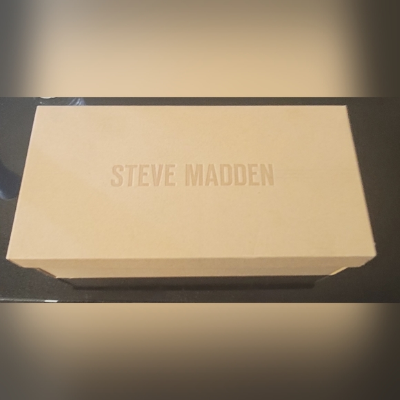 NWT/NIB Steven Madden Slippers brand new - Picture 2 of 7